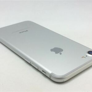 iPhone7[32GB] docomo MNCF2J シルバー【安心保証】の画像3