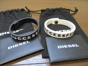 ☆DIESEL/ディーゼル☆未使用 ブレスレット2個セット ブラック×ホワイト ロゴプリントレザーブレスレット