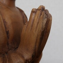 ブッダの木彫り 32cm 合掌 座像 スワール無垢材 木製仏像 仏陀置物 釈迦 観音菩薩 ブッダオブジェ 080711_画像7