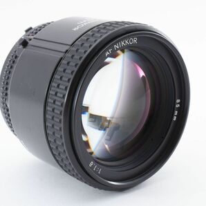 ■美品■NIKON AF NIKKOR 85mm F1.8■D304 ニコンの画像4