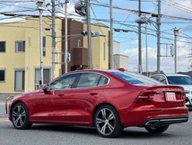 S60 T5 インスクリプション 全国メーカー保付　サンルーフ　黒革シート_画像8