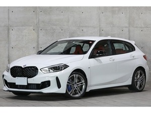 1シリーズ M135i xドライブ 4WD プラスPKG マグマレッド革 18AW 走行1400km