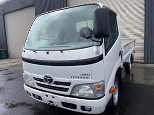 ToyoAce 1.25t積long平ボデー5MT4WD