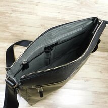 BB733 CK カルバンクライン 定価28600円 新品 ショルダーバッグ A4対応 日本製 テンプル 809123 グレー CALVIN KLEIN_画像8