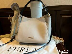 美品☆FURLA　フルラ　ハンド　ショルダー　バッグ　2way☆彡