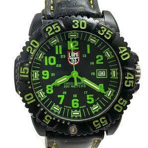 ■【ジャンク品】LUMINOX/ルミノックス SERIES 3050/3950 クォーツ デイト ブラック/黒×グリーン/緑 メンズ腕時計 (43728TT1)の画像3