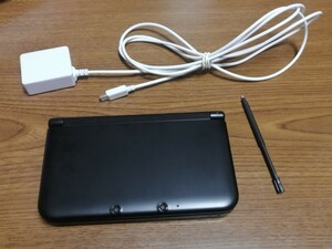 ニンテンドー　3DS 　LL ブラック　中古　美品　