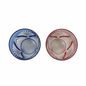 ★未使用保管品★100円スタート★2点セット KAGAMI CRYSTAL 赤 青 ペアグラス クリスタル 約)受け口7.5cm 高さ9cm の画像3