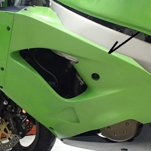 ZX-9R ガレージ保管で置いていた、整備前車両 走行わずか8349kmの画像8