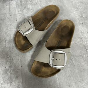 ★ BIRKENSTOCK Madrid big Buckl サンダル