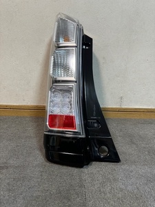 JF1 JF2 N-BOX 純正 LED テールライト 左 助手席側 ICHIKOH D105