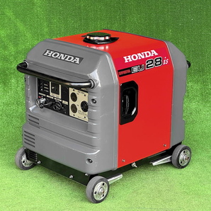  HONDA ガソリンエンジン発電機 EU28iS 防音・インバータータイプ 出力2.8kVA の画像1