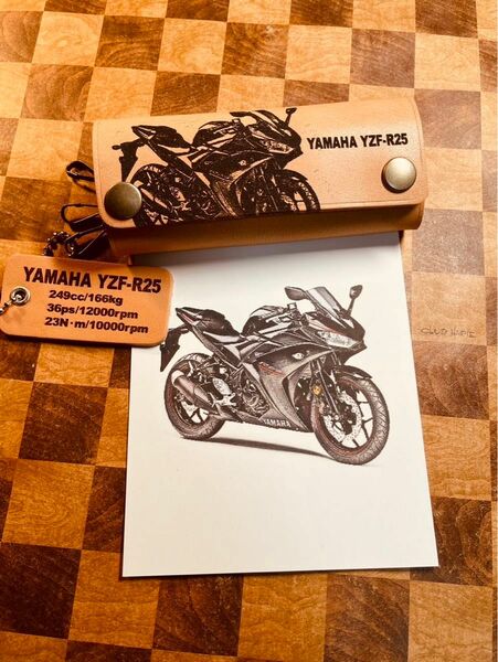 本革レザーキーケース　YZF-R25 オリジナルレザー3連キーケース