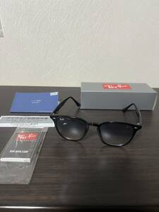 Ray BanサングラスRB4258-F 601/19 52口20