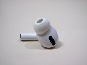 Apple純正 AirPods Pro 第1世代 エアーポッズ プロ MWP22J/A　 右 イヤホン 右耳のみ　A2083　[R]