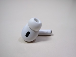 Apple純正 AirPods Pro 第2世代 エアーポッズ プロ MQD83J/A　 左 イヤホン 左耳のみ　A2699　[L]