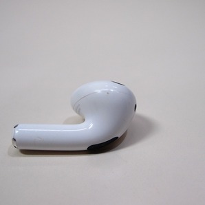 Apple純正 AirPods 第3世代 エアーポッズ MME73J/A 右 イヤホン 右耳のみ A2565 [R]の画像9