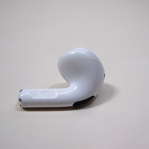 Apple純正 AirPods 第3世代 エアーポッズ MME73J/A 左 イヤホン 左耳のみ A2564 [L]の画像4