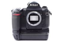 人気 Nikon ニコン F6 フィルムカメラ ボディ MB-40 バッテリーパック_画像1
