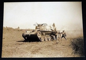 074☆☆古写真・戦前・戦車・日本陸軍・演習・ミリタリ－☆