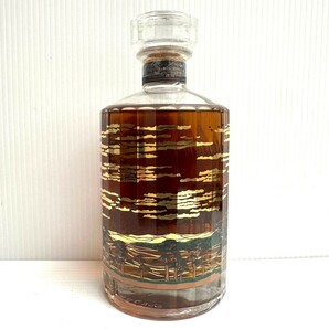 N★【未開栓】 SUNTORY サントリー 響 HIBIKI 21年 意匠ボトル 富士風雲図 ウイスキー 700ml 43% 箱付の画像3