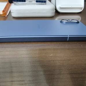 美品!! SONY ソニー Xperia 5 V XQ-DE44 ブルー SIMフリー ケース・フィルム・ワイヤレス充電器付き!の画像5