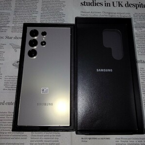 新品未使用 Samsung Galaxy S24 Ultra チタングレー SM-S9280 12GB/512GB 台湾版 SIMフリーの画像2