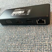 即決　翌日発送　TOSHIBA USB-C to HDMI/VGA Travel Adapter PA5272U-2PRP ポート拡張アダプター_画像3