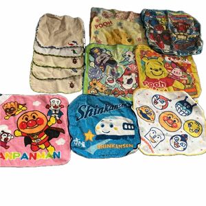 保育園　幼稚園　ミニタオル タオルハンカチ ディズニー ハンカチ　中古　アンパンマン　妖怪