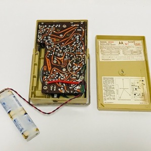 アンティーク MOTOROLA モトローラ 8×26S 8-Transistor AMラジオ 稼働品 受信OK 1959年U.S.A. 高さ18cm 幅11㎝厚さ6.5㎝ ヴィンテージ希少の画像5