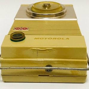 アンティーク MOTOROLA モトローラ 8×26S 8-Transistor AMラジオ 稼働品 受信OK 1959年U.S.A. 高さ18cm 幅11㎝厚さ6.5㎝ ヴィンテージ希少の画像9