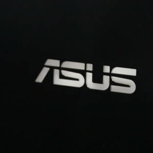 【動作OK】ASUS ZenBook Pro UX550VE 日本国内未発売モデル (Intel Core i7-7700HQ/16GB/SSD 500GB/GeForce GTX 1050Ti)【1円スタート】の画像3