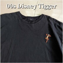 ディズニー　フェードブラック　Tシャツ くまのぷーさん　ティガー　_画像1