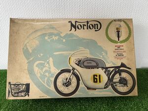 MOTO NORTON GRAND PRIX 500cc. MONOCILINDRICA-4TEMPI ( PROTAR SCALE 1/9 Mod.122) 棚226