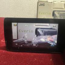 4棚061 ジャンク 通電可　JVC ビデオカメラ Everio エブリオ GZ-HM450_画像3