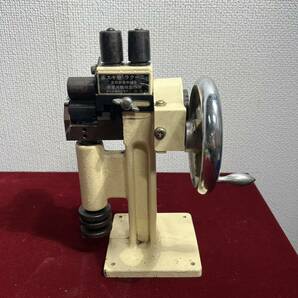 f58 ラクーニ 手動革漉き機 レザークラフト 道具 工具 完動品の画像1