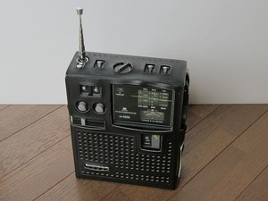 SONY ICF-5500　スカイセンサー（ケース付き）　レトロ・ラジオ