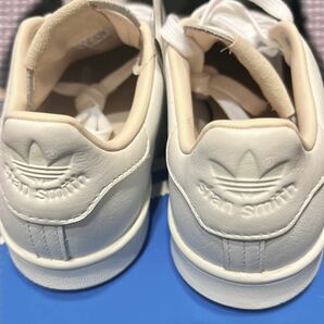 adidas スタンスミス ホワイト ベージュの画像2