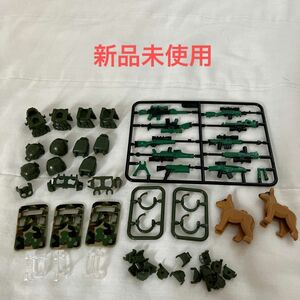 新品　ミニフィグ装備品　迷彩　軍隊　武器　警察犬　ヘルメット　盾