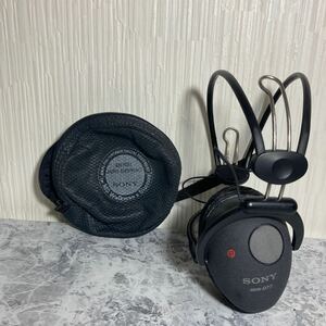 【ジャンク品】SONY 希少ヘッドホン MDR-D77 動作未確認 ベタベタ ボロボロ 部品取り 現状品 当時物 レトロ ソニー 送料全国一律410円