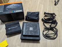 １円スタート Thermaltake 1200w 電源ユニット PC電源 メーカー10年間新品交換保証書付き 3 PCIE・SATAケーブル本数不足_画像7