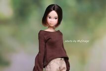 人形服msdr-24-146　ベージュカーゴパンツと茶色トレーナー（オビツ、momoko、ジェニーなど用）_画像8
