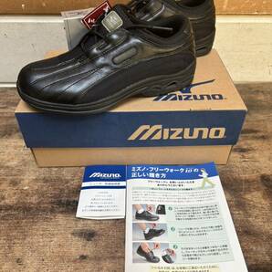 【た-4-4】未使用だがレースストッパー破損 mizuno ミズノ フリーウォークIO 24cm ウォーキングシューズ 運動靴 の画像1