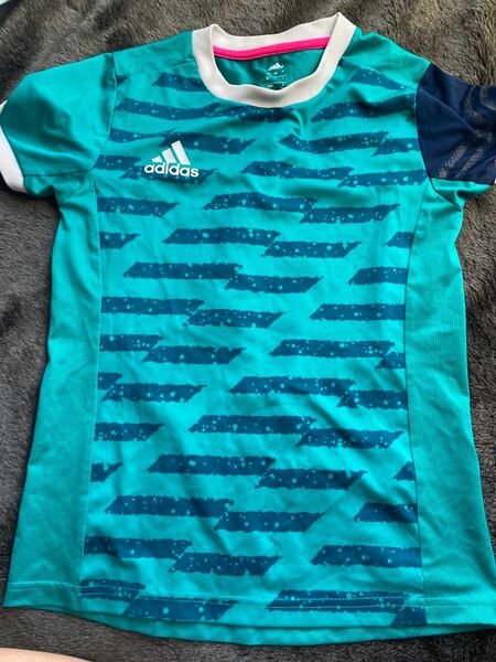 アディダス サッカー adidas 半袖 Tシャツ　150