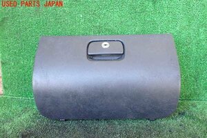 1UPJ-99247516]ベンツ V350(639350T)グローブボックス1 中古