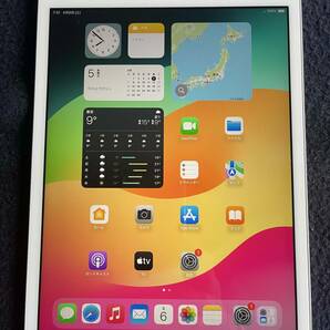 ipad 10.2インチ 第7世代2019 32GB silver WI-FI-cell　バッテリー９３％