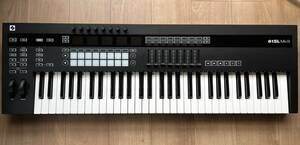 NOVATION 61SL MKIII MIDIキーボード