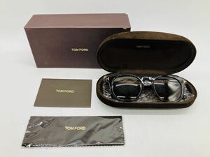 2d12 必見 ! TOM FORD トムフォード べっ甲調 サングラス TF5469 052 ケース付き 中古品 美品 !