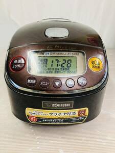 3e131 worth seeing! Zojirushi ZOJIRUSHI pressure IH rice cooker NP-RY05 2019 year made ja-0.54L 3... pressure IH..ja- electrification has confirmed carry to extremes ..