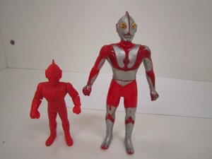 ウルトラマン　フィギュア　2体セット　中古　詳細不明